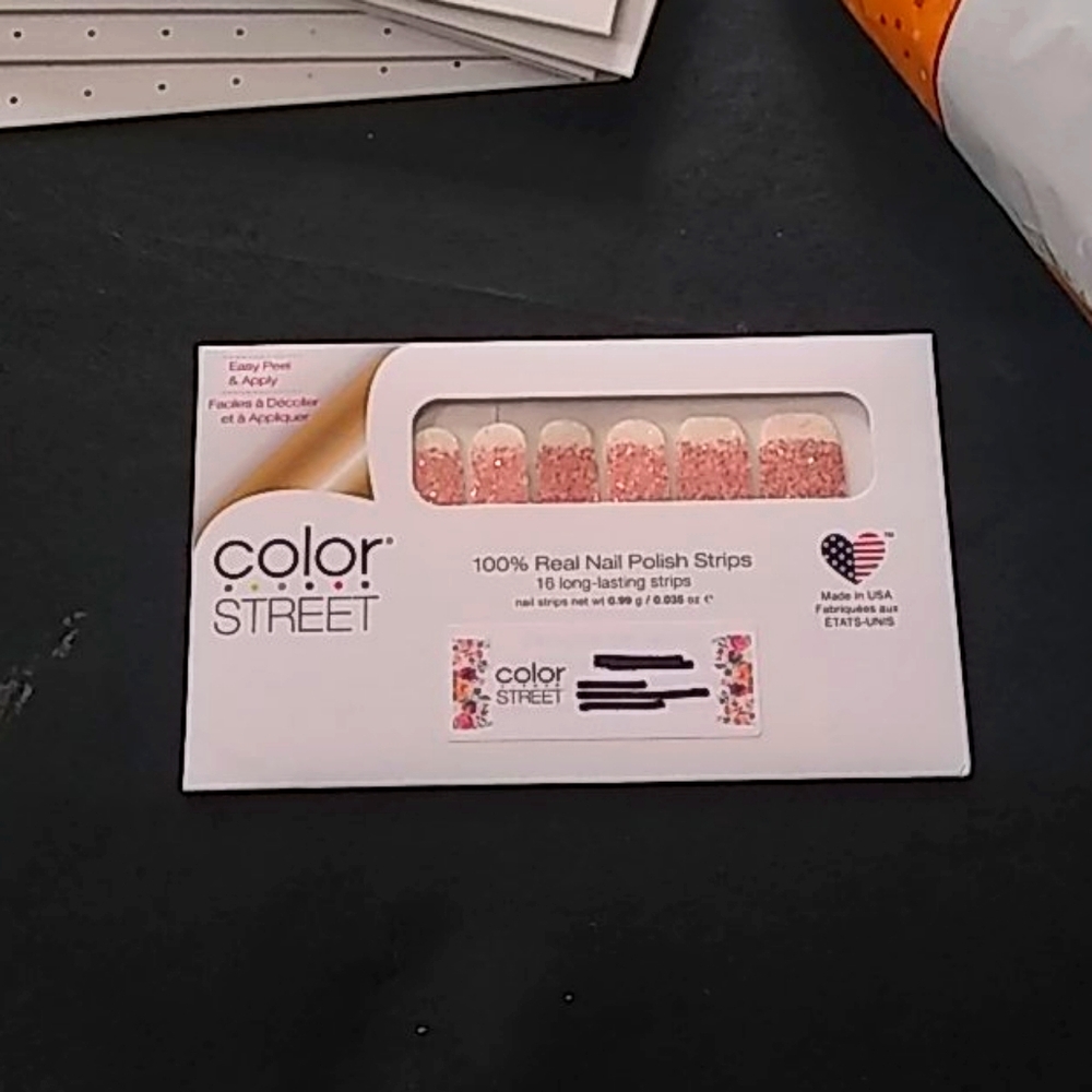 NWT Color Street